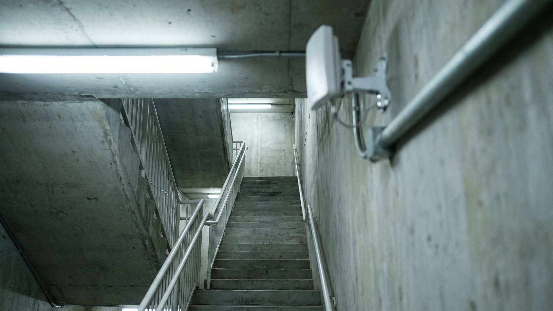 Emergency responder radio coverage antenna mounted in a Miami high-rise exit stairwell
